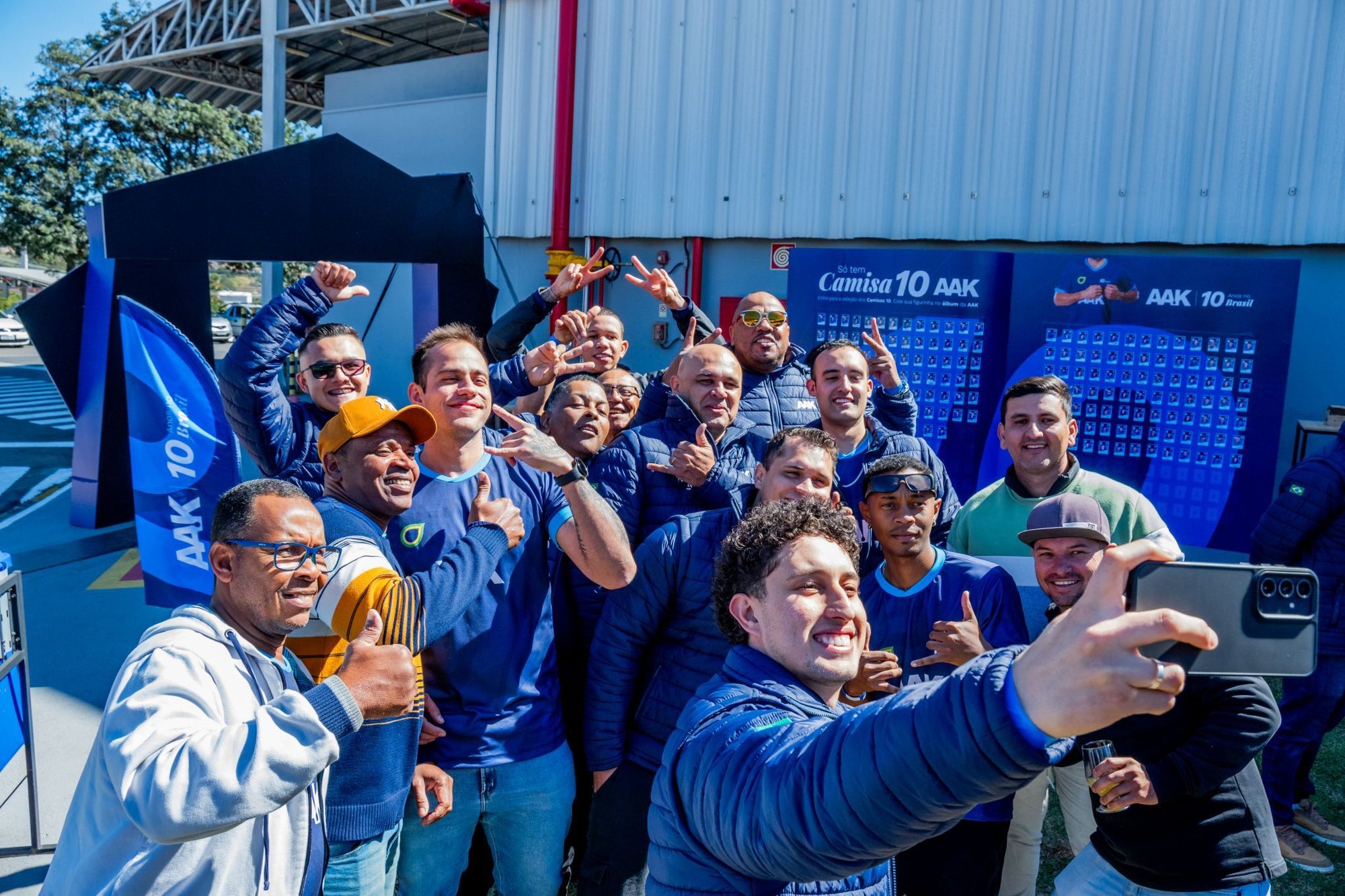 AAK_UY1__691b75ba3f4157add253e1c5_3