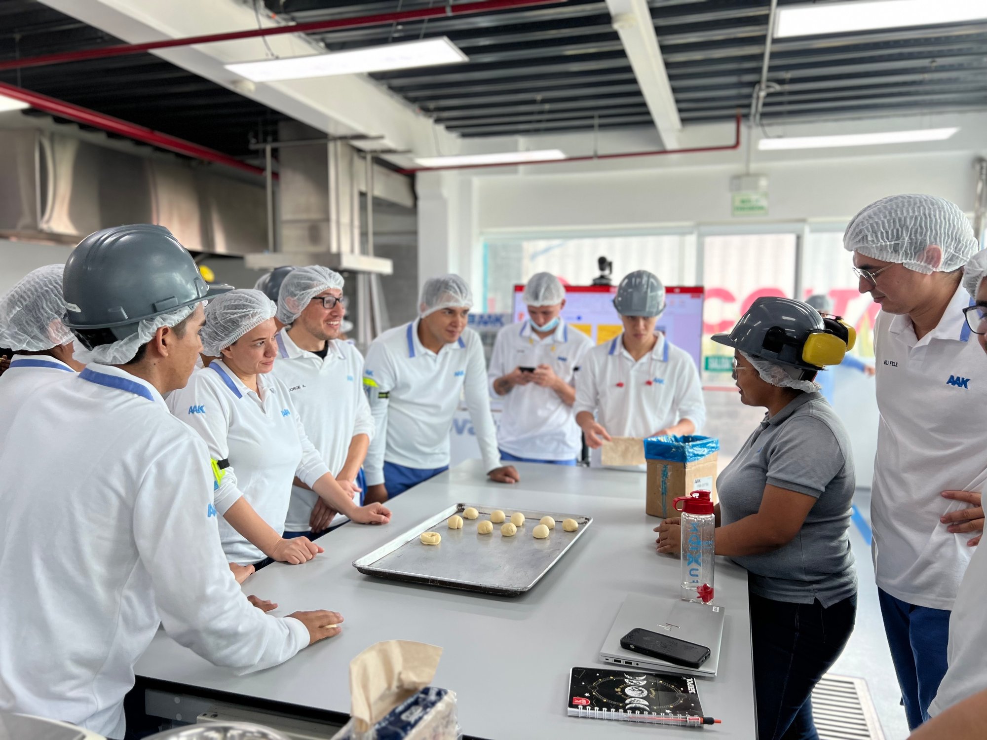 AAK_UY1__691b75ba3f4157add253e1c5_6