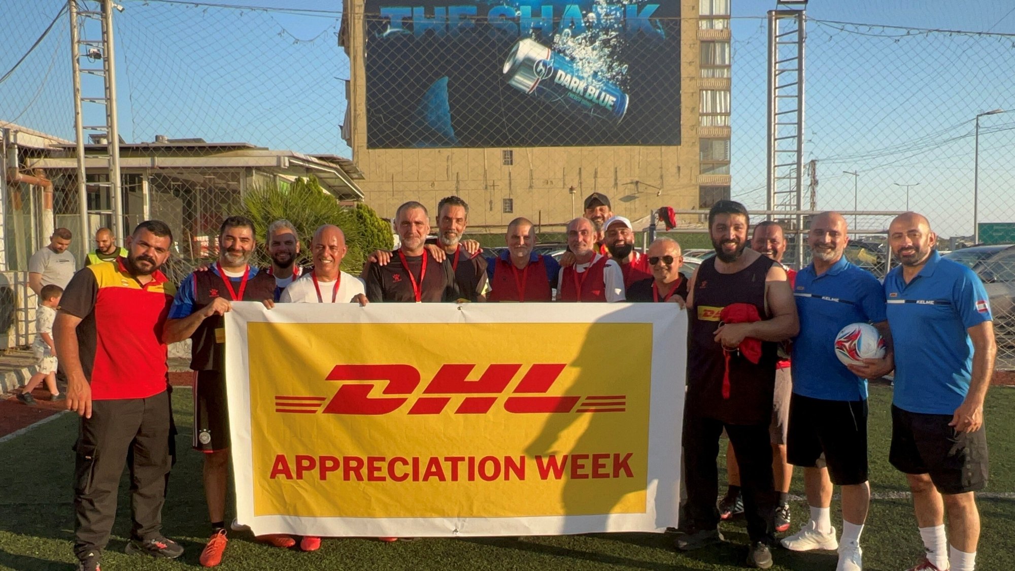 DHL_UY1_UY_6a1dc78ea575e2c027a06176_6