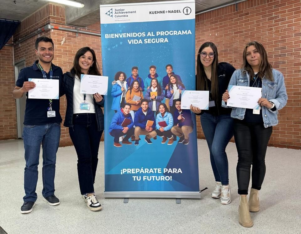 Kuehne+Nagel_UY1__694af23adf22ca3dd1ddd155_1