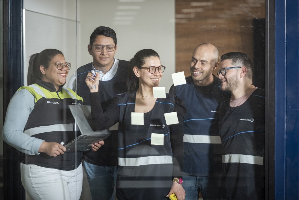 Kuehne+Nagel_UY1__694af23adf22ca3dd1ddd155_5