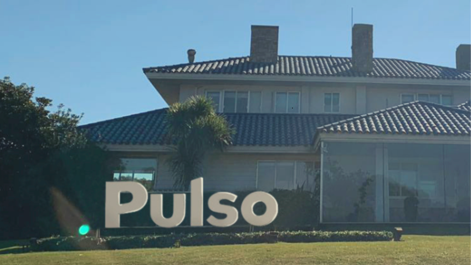 b1928274-f6c0-4361-8102-e3e0cab269b2